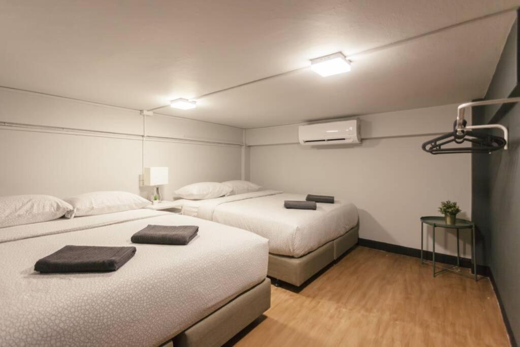 S1 Large Duplex Silom 3 Beds, Full Kitchen Wifi Appartement Bangkok Buitenkant foto